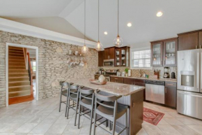 East Nashville Retreat Large Pool Outdoor Oasis